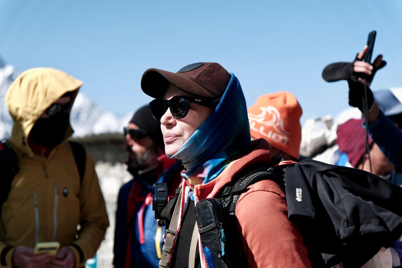 Pakistan’s Dr. Shehla Sheikh evacuated from Camp II on Everest, Ukrainian climbers descending from South Col